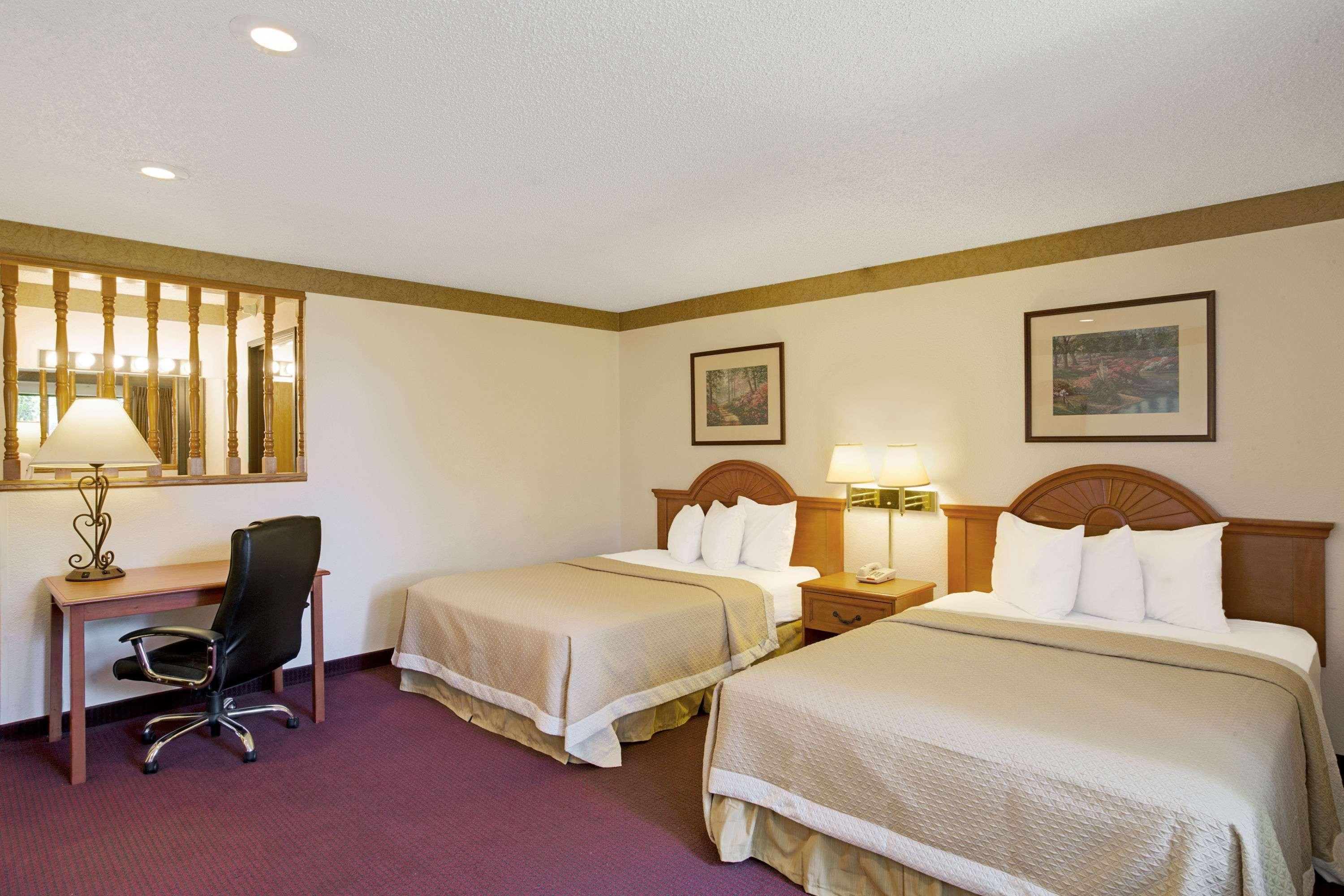 Antelope Inn & Suites Clearfield Екстериор снимка