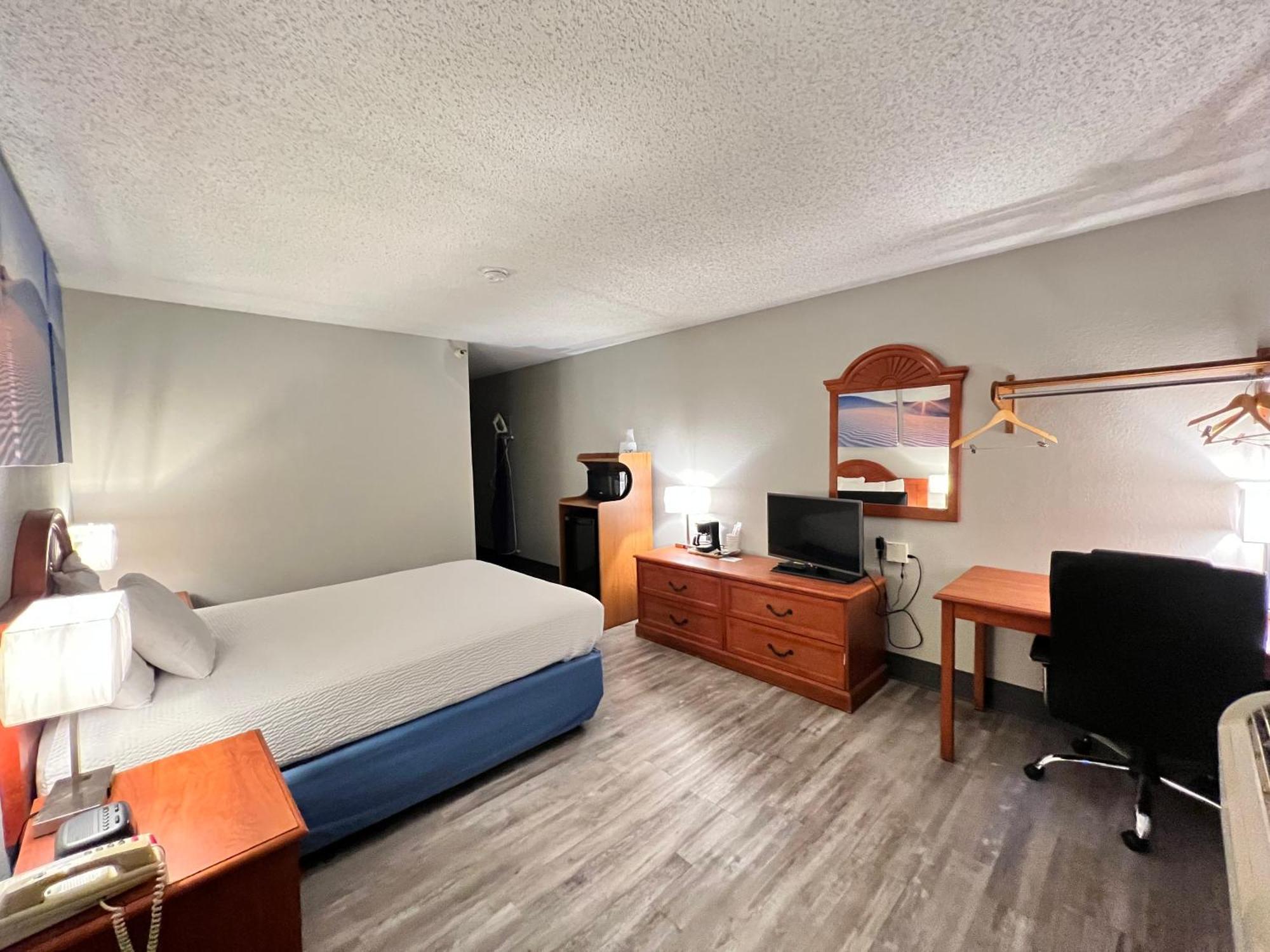 Antelope Inn & Suites Clearfield Екстериор снимка