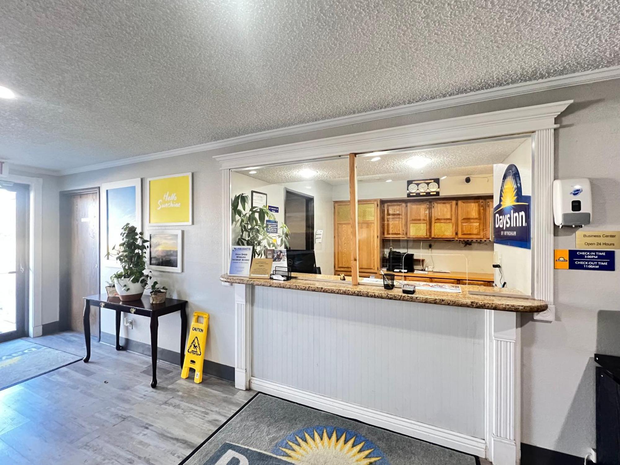Antelope Inn & Suites Clearfield Екстериор снимка